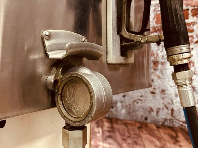 Surtidor gasolina Cepsa 1972