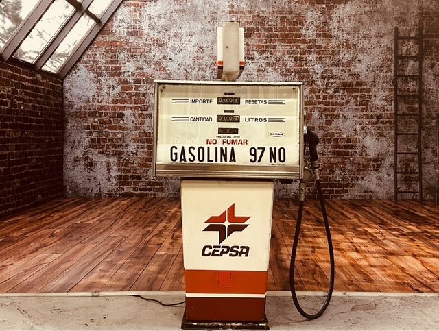 Surtidor gasolina Cepsa 1972