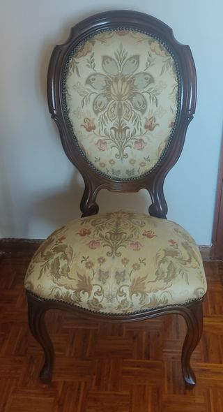 Conjunto tresillo isabelino con sillones y sillas