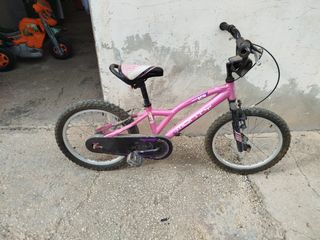 Monty de niña