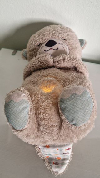 Nutria de peluche con luz y sonido. Fisher Price