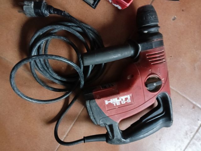 Taladro percutor hilti