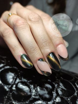 Manicura y pedicura semipermanente