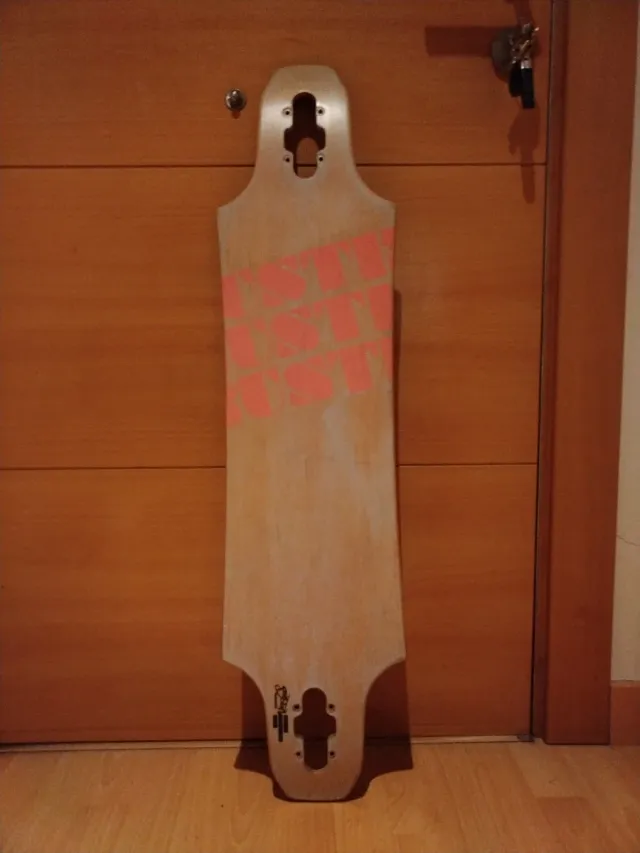 Longboard Bustin Maestro