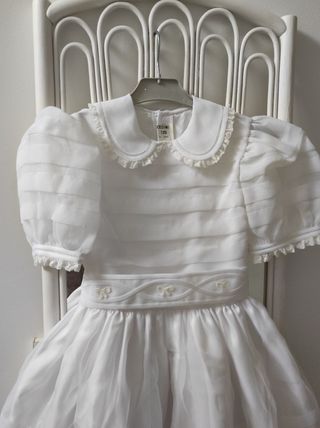 VESTIDO COMUNIÓN con alforcillas y encaj
