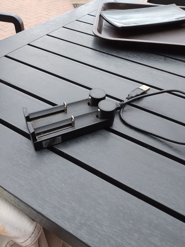 Cargador de pilas Li-Ion EFEST K2 USB Inicio Mi cu