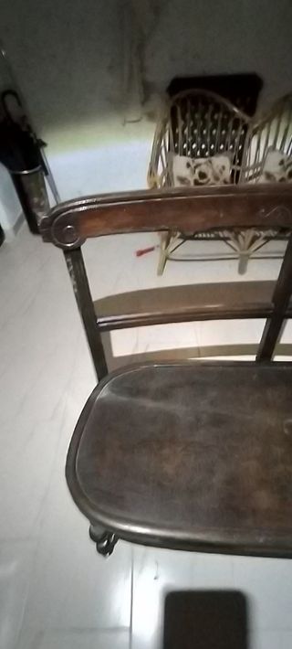 Cántaro antiguo de zinc