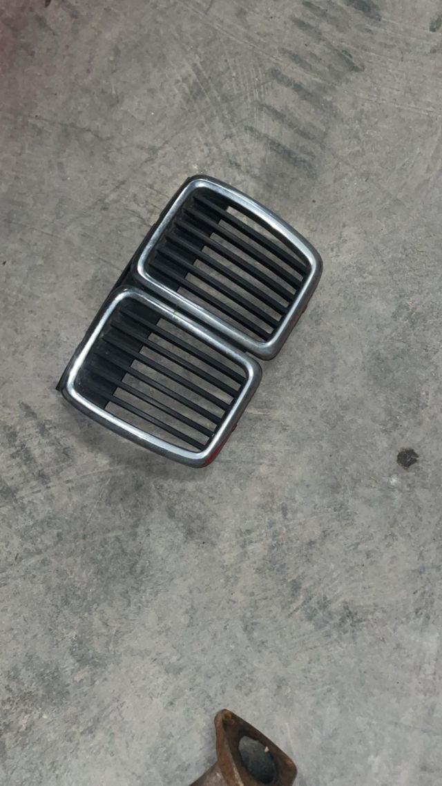 Parrilla E30 coupé 86
