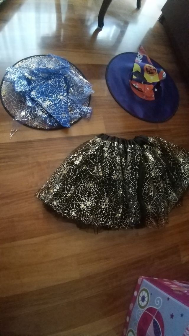 Gonna e cappelli bimba per travestimenti