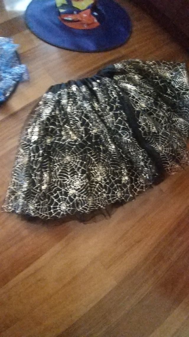 Gonna e cappelli bimba per travestimenti