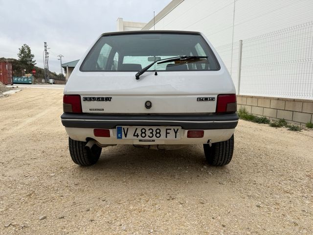Peugeot 205 1998