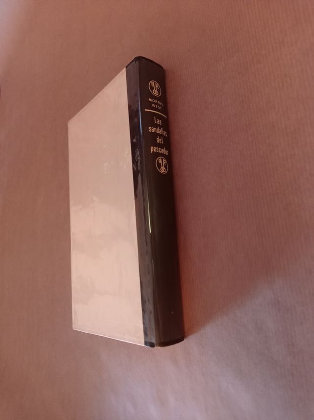 3x2 en libros. Las sandalias del pescador.