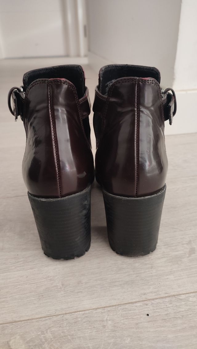 Botines granates Zara