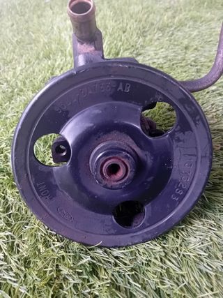 Bomba direccion ford mondeo I (1993-1997