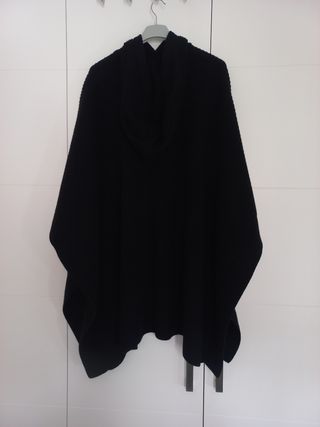 Poncho o capa de lana nuevo - unisex