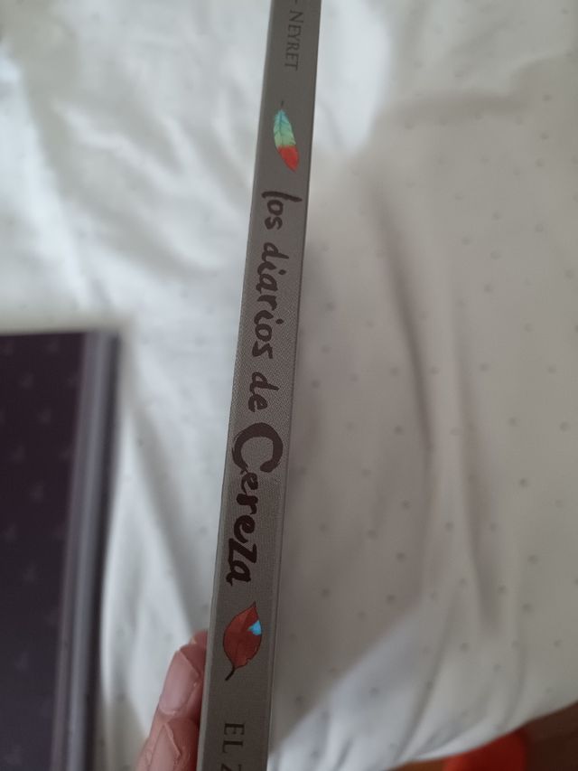 El zoo petrificado (Serie Los diarios de Cereza 1)