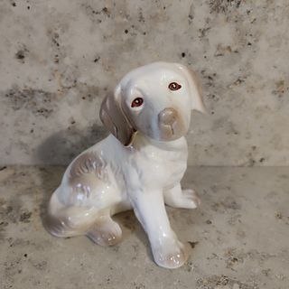 Statuetta soprammobile in porcellana