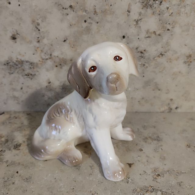 Statuetta soprammobile in porcellana