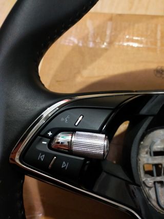 LLANTAS CON NEUMÁTICOS ORIGINALES SKODA