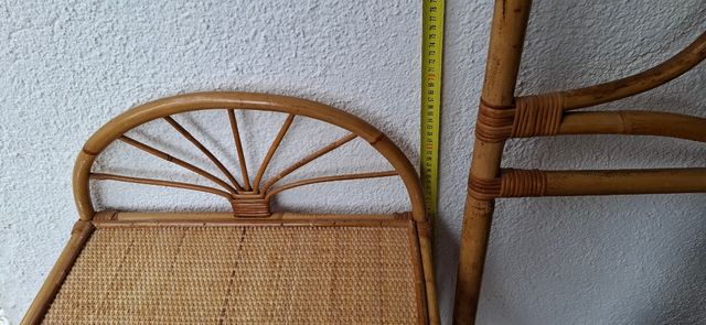 Cabezero y mesita de bambú