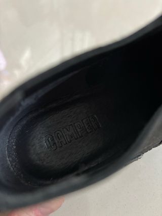 Botines negros cuero / Camper