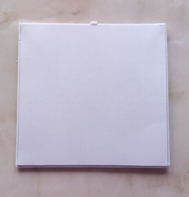 Taco para exponer collar pulsera u otra bisutería 