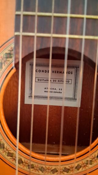 Guitarra española Conde Hermanos