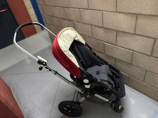Carro de bebé Bugaboo con capotas de regalo 