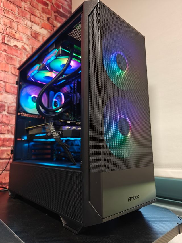 PC GAMING TOP! AMD R5 7500F y RADEON RX 9070XT