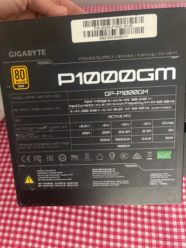 Alimentatore Gigabyte 1000