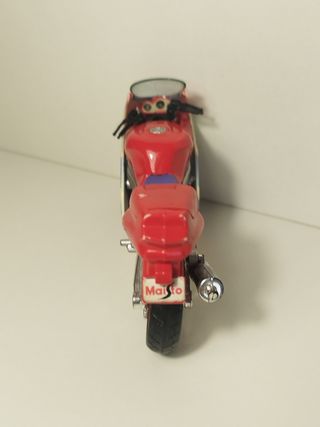 Maisto 1/18 Yamaha FZR 600R