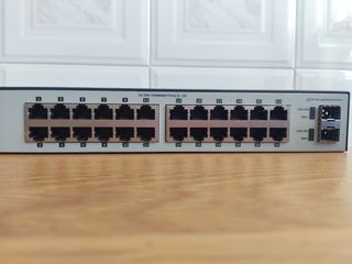 Switch HP 1820-24G
