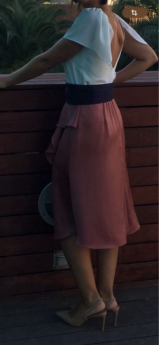 Falda satinada midi rosa zara