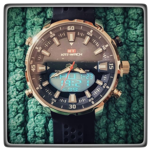 RELOJ ANALÓGICO DIGITAL