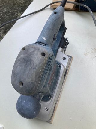 Lijadora Bosch GSS 280 AE Profesional