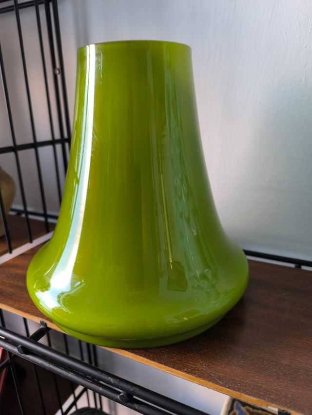 Pantalla opalina verde