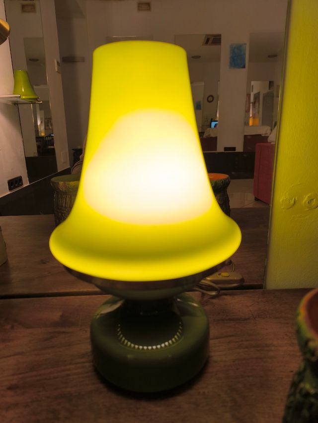 Pantalla opalina verde