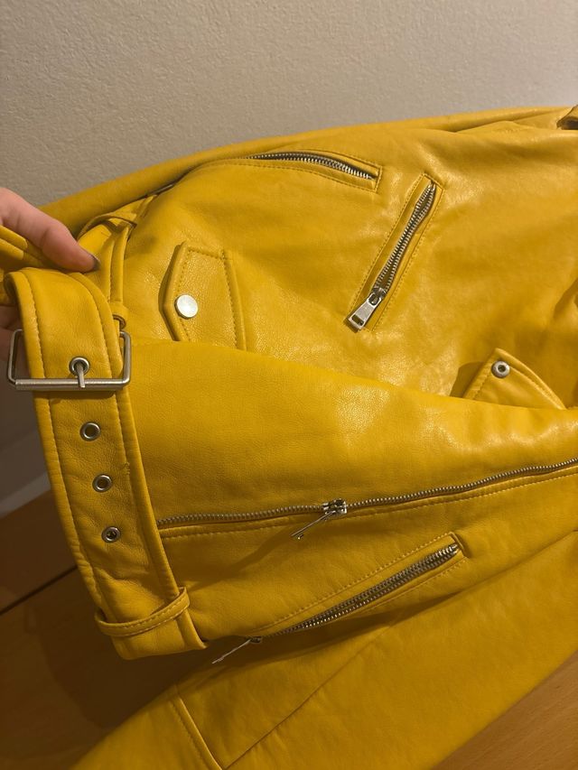 Chaqueta Cuero Mostaza