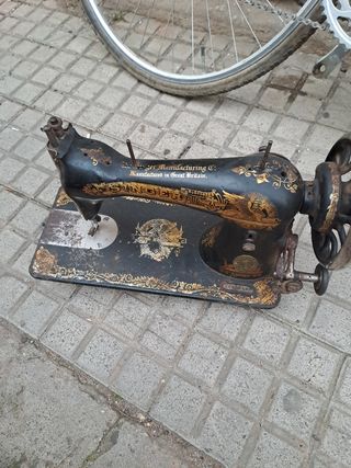 Maquina para.  Coser