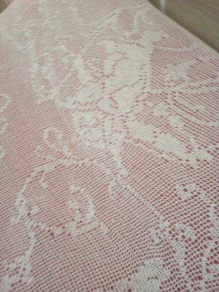 Colcha de crochet hecha amano con ángeles