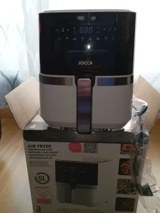 Se vende freidora de aire Jocca 5 litros.