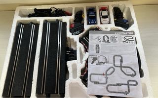 Scalextric COMPACT 1:43 LOOPINATOR