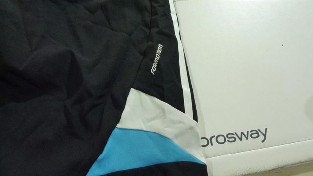 Pantaloncini allenamento Real Madrid originali 3/4