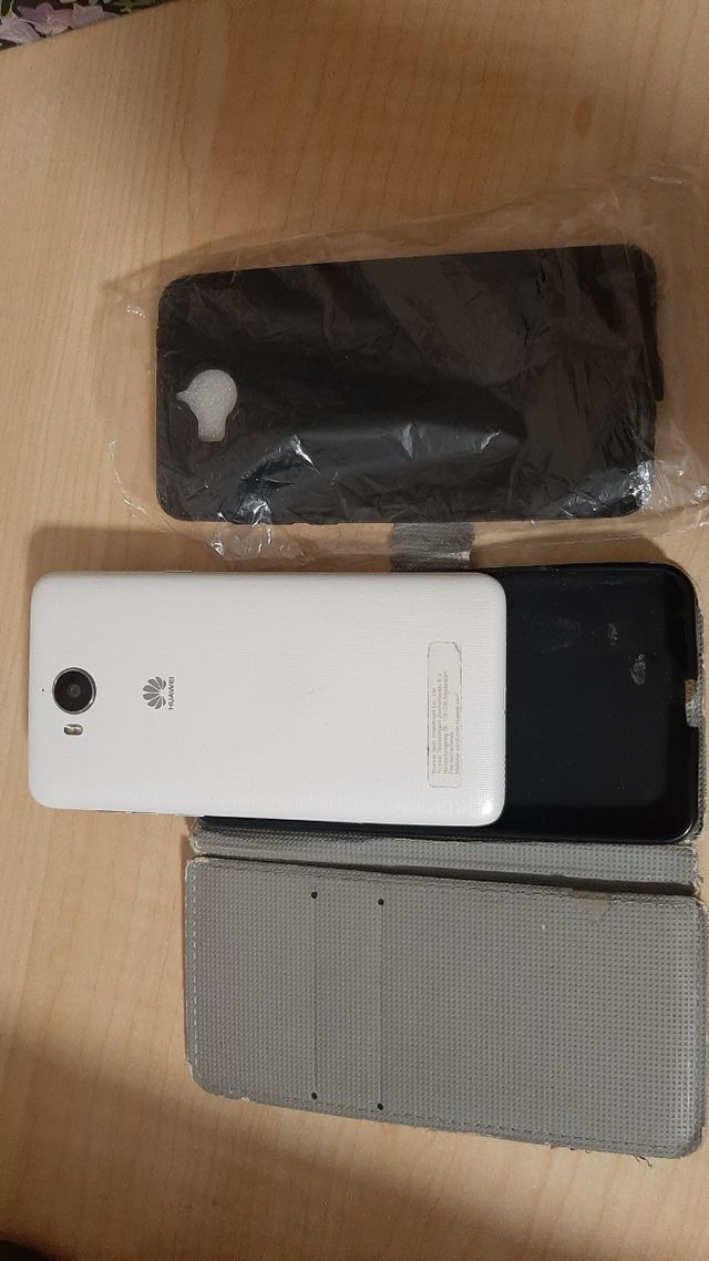 Regalo! Huawei Y6 2017 plus in regalo 2 cover