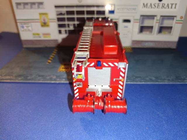 Camión de bomberos esc.1/50