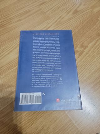 Fuente Ovejuna (Clasicos Hispanicos) (Spanish Edition)