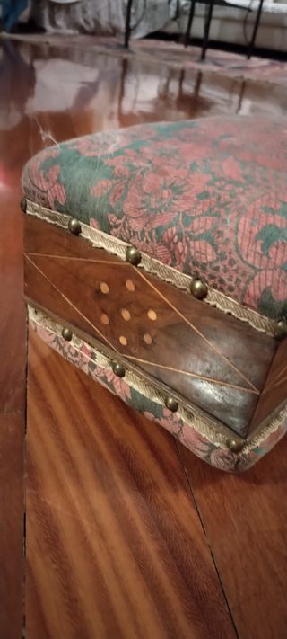 Scatola imbottita per sarte vintage 800