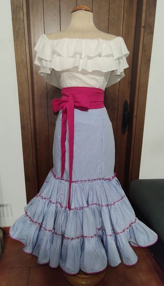 Falda flamenca 38-42 y pantalón niñ@ 4-6