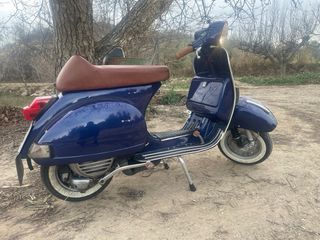 Vespa p200E