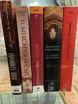 LA MUSICA DE LAS SOMBRAS lote 5 novelas